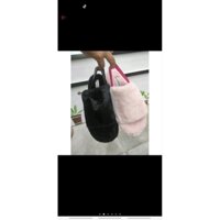 Dép lông màu hồng