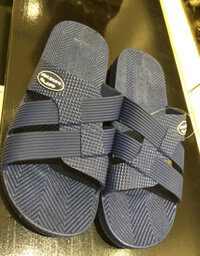 Dép nhựa đi trong nhà máy màu ghi