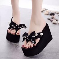 Dép Nữ Đế Xuồng Đính Nơ Chữ Love Và Đính Ngọc Nhựa Cao 8cm