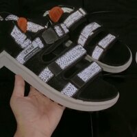 Dép sandal Nam LETAS 3 quai phản quang khi trời tối và chụp dưới ánh đèn
