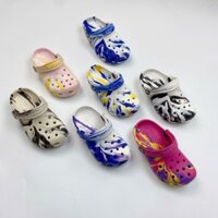 Dép sục Crocs, giày sục cross màu loang xuất dư cho bé trai bé gái tặng kèm 8 sticker