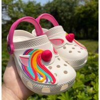 Dép sục Crocs trẻ em - giày sục crocs cho bé họa tiết ngựa pony trắng hồng xuất dư xịn tặng kèm 8 stiker