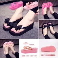 DÉP TÔNG QUAI NƠ ĐẾ CAO THỜI TRANG