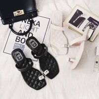 Dép xỏ ngón sang chảnh