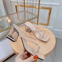 Dép xỏ ngón sang chảnh