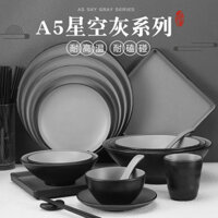 Đĩa Melamine Người nổi tiếng Internet Thiết kế sáng tạo Đồ dùng ăn nhẹ sang trọng Đĩa bít tết phương Tây Đĩa nhựa hai tông màu đen và trắng Đĩa hình chữ nhật cho gia đình