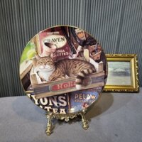 Đĩa mèo triện Royal Doulton