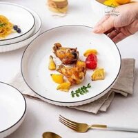 Đĩa sứ trắng sâu lòng, miệng viền đen sang trọng size 21cm