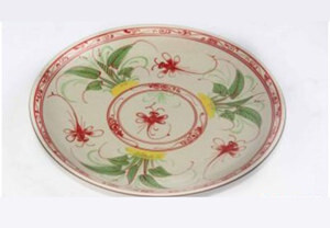 Đĩa trong Bát Tràng Tam Thái Chuồn Đỏ