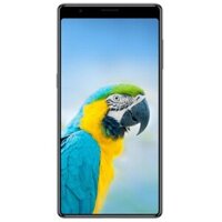 Điện thoại BKAV Bphone 3 3GB/32GB có màn hình 6 inch.