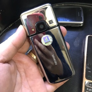 Điện thoại Nokia 6700 Classic