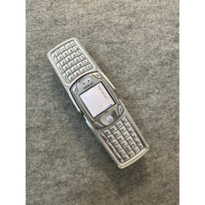 Điện thoại Nokia 6820