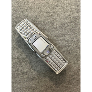 Điện thoại Nokia 6820