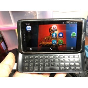 Điện thoại Nokia E7 - 16GB