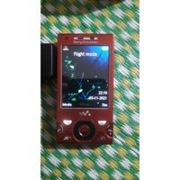 Điện thoại Sony Walkman W995 màu đỏ