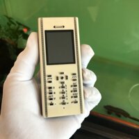 Điện thoại vỏ gỗ Nokia 105, phím bạc Ý khảm đá cao cấp
