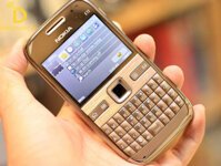 Điện Thoại Nokia E72