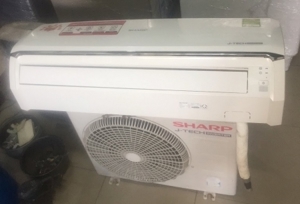 Điều hòa Sharp 9000 BTU 1 chiều Inverter AH-X9SEW gas R-410A