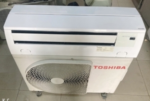 Điều hòa Toshiba 12000 BTU 1 chiều RAS-12SKPX-V gas R-22