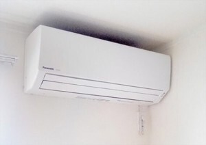 Điều hòa Panasonic Inverter 9000 BTU 2 chiều CS-222DFL gas R-32