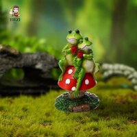Điêu khắc động vật TIEZI, Tượng nấm đôi ếch nhựa chống thấm nước, Đồ thủ công ngộ nghĩnh mô phỏng dễ thương Bức tượng nhỏ sân