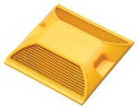 ĐINH PHẢN QUANG NHỰA GẮN XUỐNG ĐƯỜNG