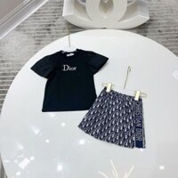 Dior1144 Phong Cách Mới Bé Gái Thêu Áo Thun Tay Ngắn Xếp Ly Váy Phù Hợp Với
