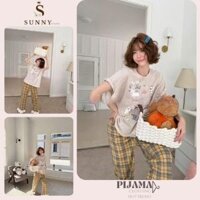 đồ bộ nữ đồ mặc nhà,đồ ngủ áo thun in họa tiết dễ thương màu ghi nhạt phối quần suông ống rộng kẹ sọc Sunny hcom25371
