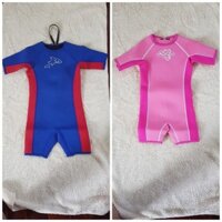 Đồ bơi giữ nhiệt cho trẻ có tay áo
