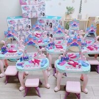 Đồ chơi bàn trang điểm cho bé