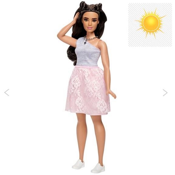 Đồ chơi búp bê thời trang Barbie FBR37