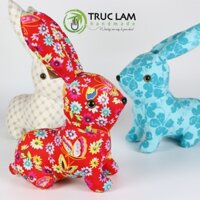 Đồ Chơi Cho Bé Thú Nhồi Bông Hình Chú Thỏ Ngồi Vải Hoa Bông Gòn Cao Cấp - Trúc Lâm Handmade