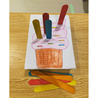 Đồ chơi handmade: Cấm que màu tương ứng vào ly kem