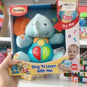 Đồ chơi hình con voi có nhạc Winfun WF000695