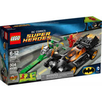 Đồ chơi lắp ráp Batmobile truy đuổi The Riddler (LEGO DC Comics Super Heroes Batman: The Riddler Chase 76012)