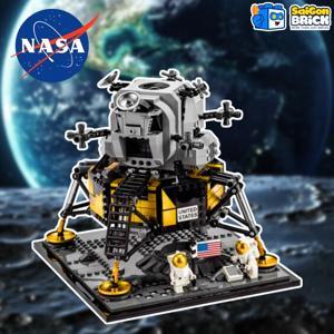 Đồ chơi lắp ráp Lego Creator Expert 10266 - Tàu Apollo 11 Đáp Trên Mặt Trăng