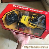 Đồ chơi trẻ em - ô tô điều khiển từ xa