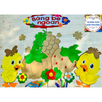 Đồ mầm non - Bảng bé ngoan vịt vàng 90x100cm trang trí mầm non cho bé