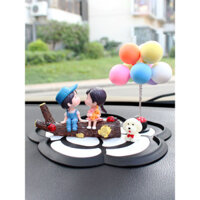 Đồ trang trí xe cặp đôi Sáng Tạo Bảng điều khiển trung tâm trong xe búp bê nổi tiếng trên mạng dễ thương nội thất xe hơi đồ trang trí trên xe nữ