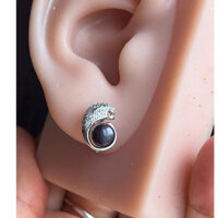 Đôi bông tai ngoc trai đen 6 li bóng đẹp khung bạc khắc S925 xi kim hình rắn full đá xỏ lỗ chuôi đẩy Nhật mới cao