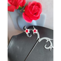 Đôi bông tai nụ full đá viên chủ đá đỏ 5 li dạng xỏ lỗ chuôi đẩy hàng đấu Nhật độ mới trên 95%