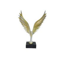 Đôi cánh chim ưng