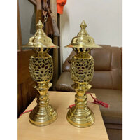 Đôi đèn điện thờ bằng đồng vàng cao 39cm, 45cm 48cm
