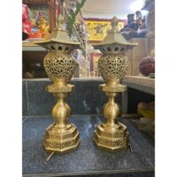 Đôi đèn thờ bằng đồng vàng nguyên chất cao 30cm, đôi đèn điện thờ bằng đồng cao cấp,phong thủy bền đẹp