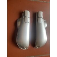 Đôi ốp càng sau xe điện Vespa mạ Crom