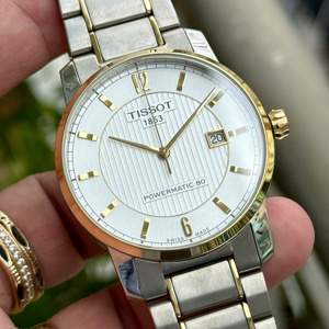 Đồng hồ Automatic với công nghệ Powermatic 80 giúp cho đồng hồ có khả năng dự trữ năng lượng và hoạt động bình thường trong suốt 80 giờ khi người sử dụng không đeo. T087.407.55.037.00