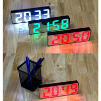 Đồng Hồ Báo Thức Kỹ Thuật Số Có Đèn LED 3D Để Phòng Khách / Phòng Ngủ / Văn Phòng