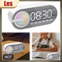 Đồng hồ báo thức loa BT không dây Màn hình LED với báo thức kép cho phòng ngủ / văn phòng