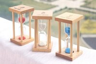 Đồng hồ cát gỗ 5 phút