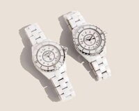 Đồng hồ Chanel J12